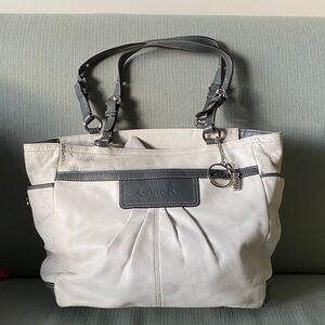 Vintage Coach Soho Tote Bag